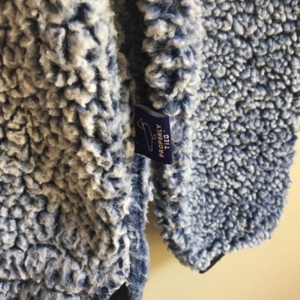 Properly tied small pullover - Picture 5 of 8